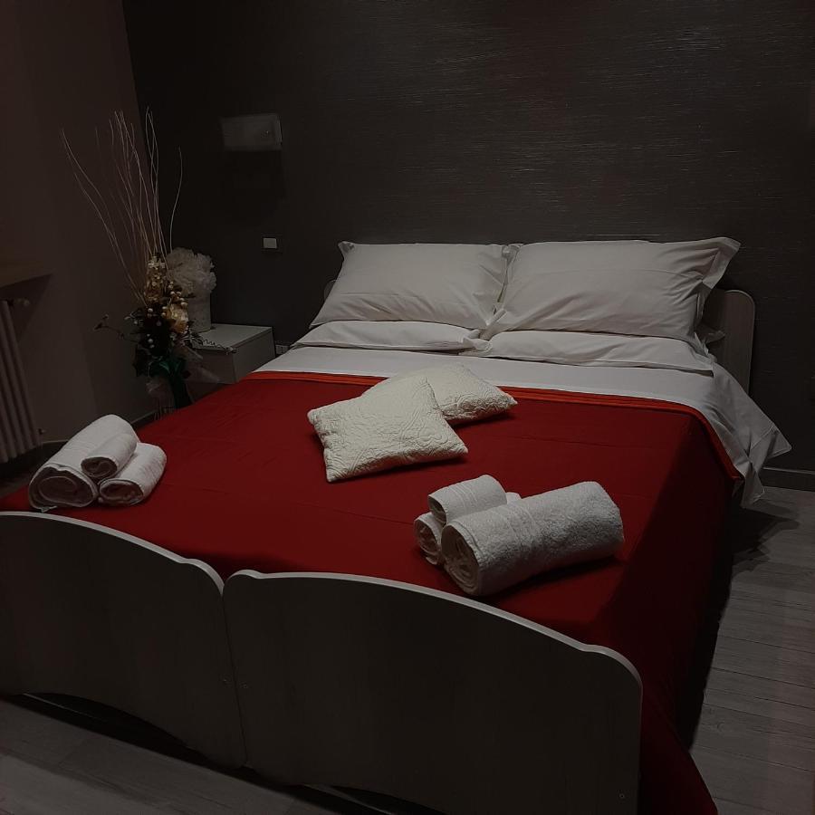 B&B Da Daniela Magliano de' Marsi Bagian luar foto