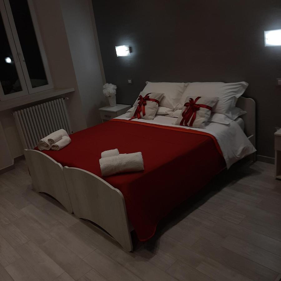 B&B Da Daniela Magliano de' Marsi Bagian luar foto